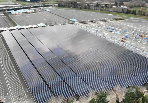 Disneyland Paris đang triển khai một trong những dự án mái che điện mặt trời trên bãi đỗ xe lớn nhất châu Âu, biến khu vực đỗ xe rộng gần 200.000 m² thành một “trang trại” năng lượng tái tạo quy mô lớn.